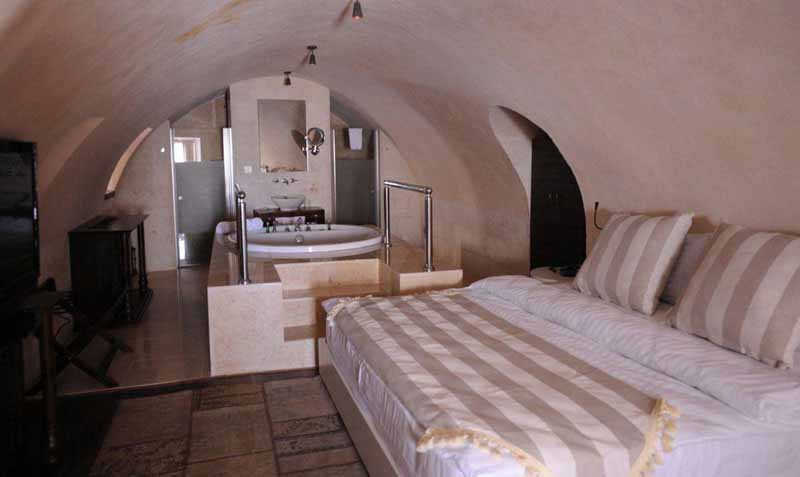 Shmayaa Hotel